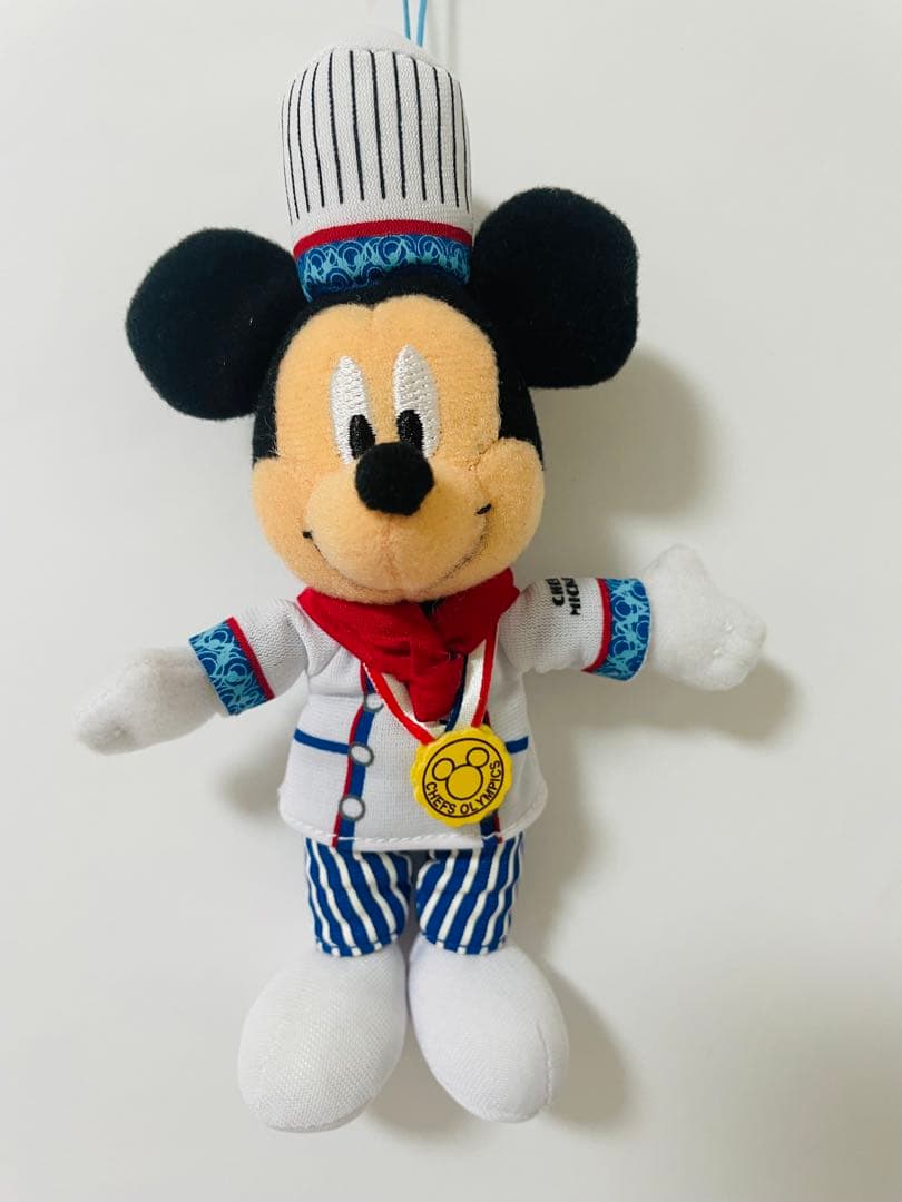 ディズニー　シェフミッキー　ミッキー　ミニー　ぬいぐるみストラップ