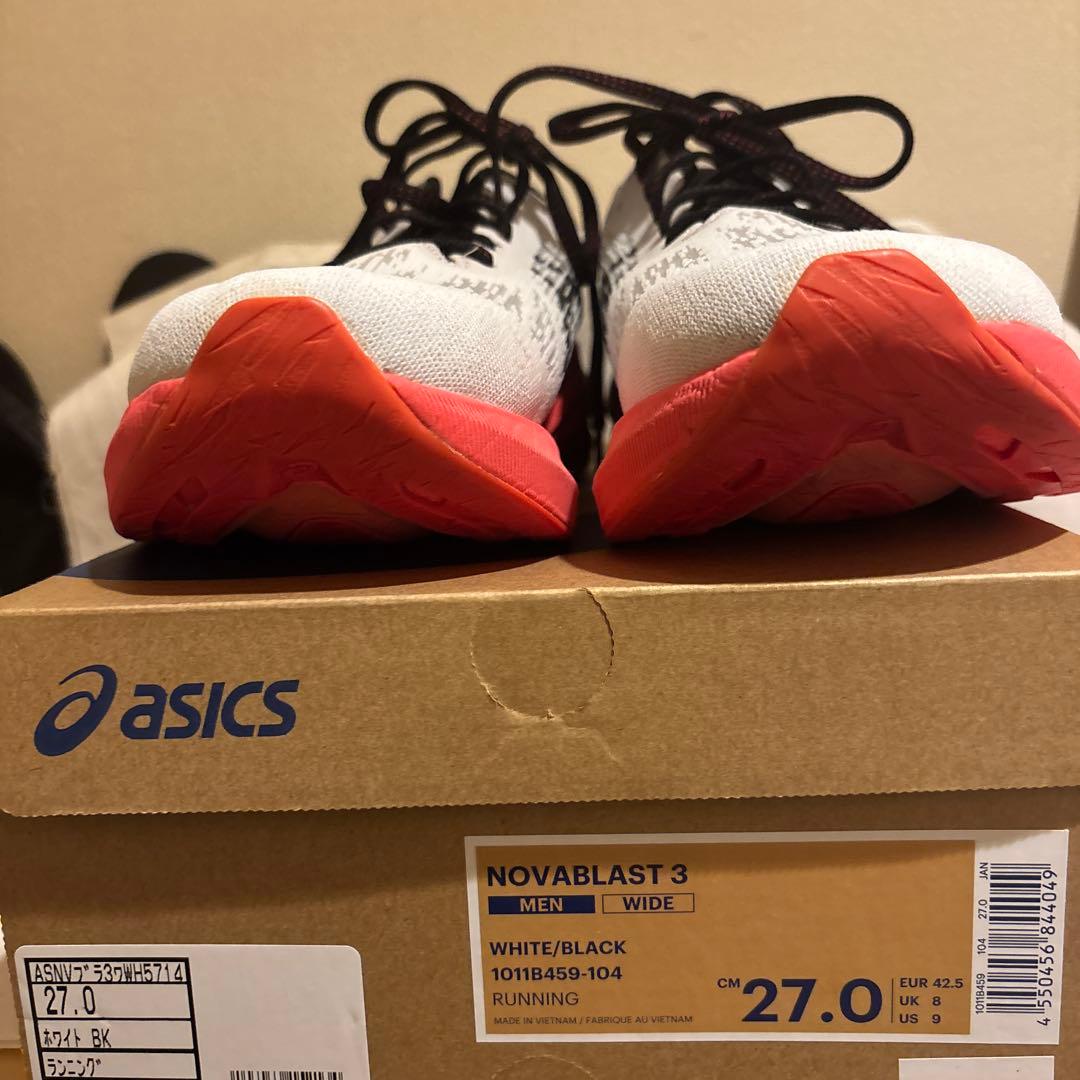 ASICS NOVABLAST3 ランニングシューズ ホワイト/ブラック/レッド