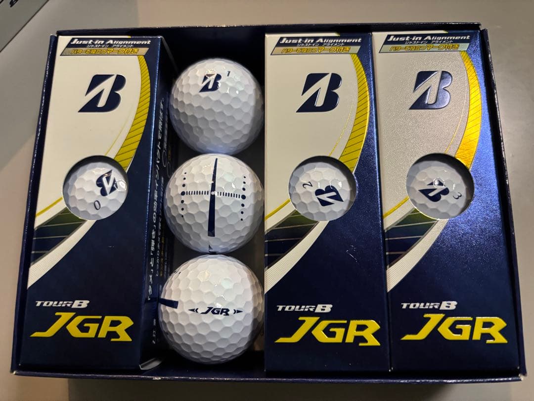 新品ブリヂストンTOURBJGR（ジャストインアライメント）ゴルフボール 12個
