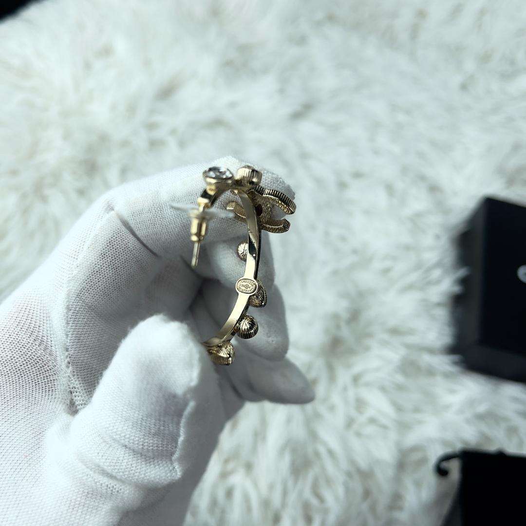 CHANEL シャネル ピアス ゴールド