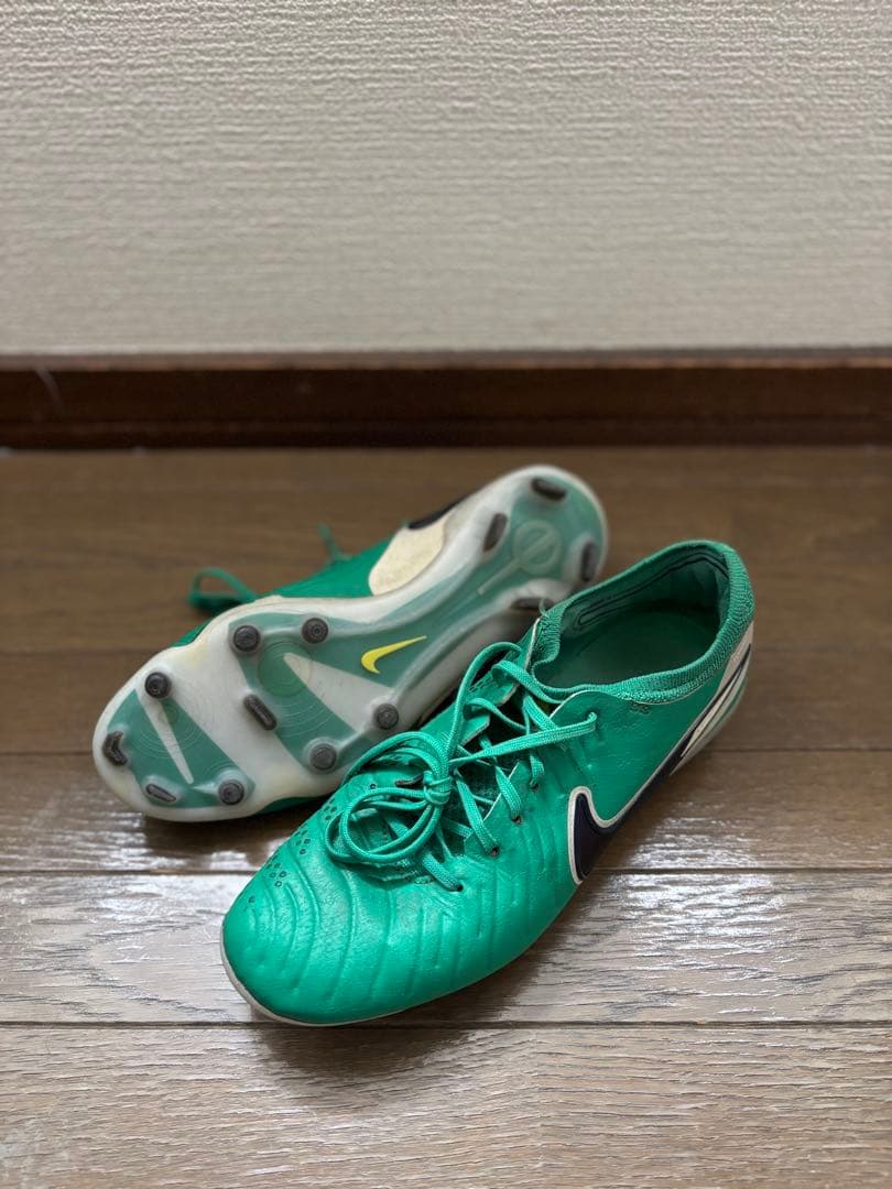 ナイキ サッカースパイクティエンポ レジェンド 10 エリート FG