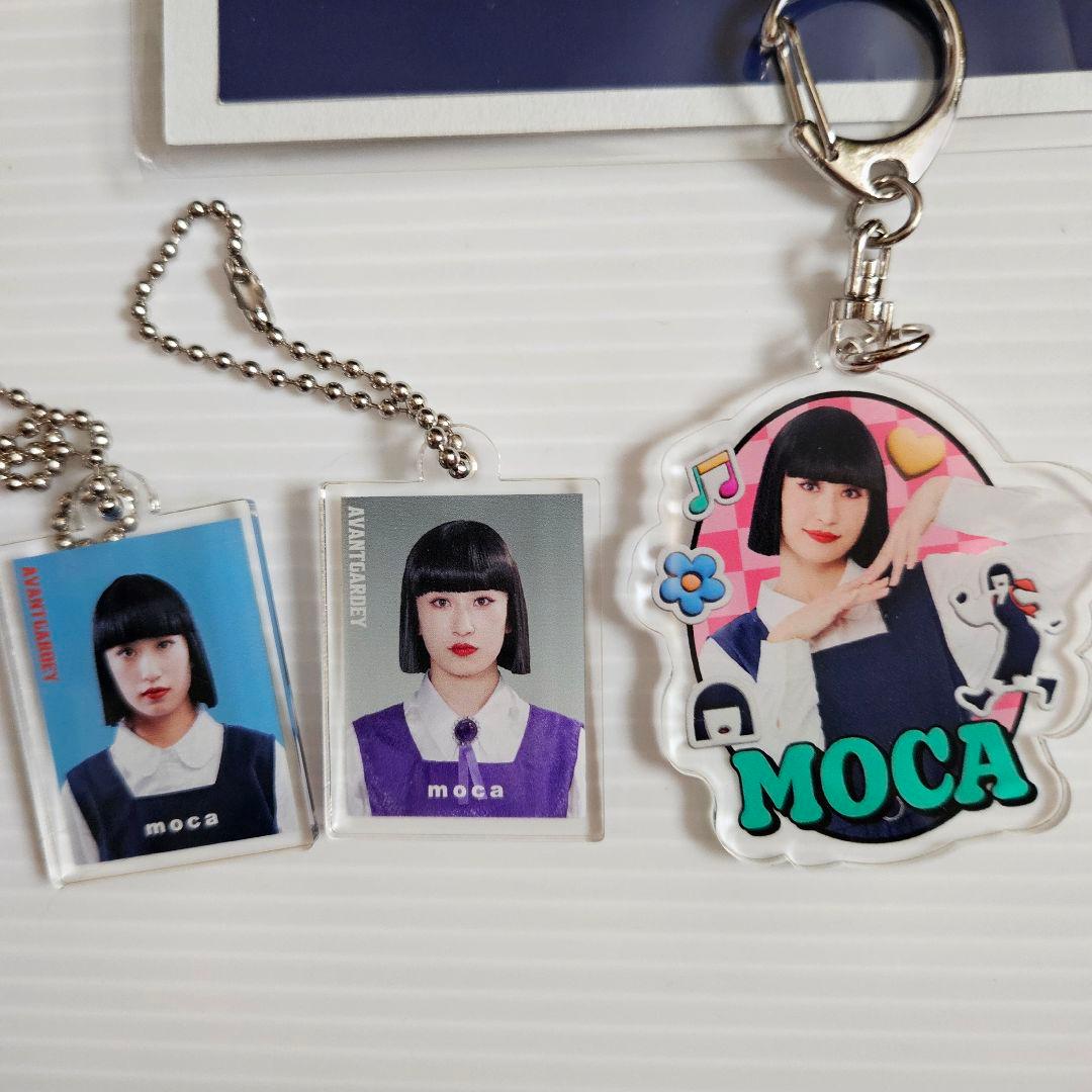 mocaサイン入りかもめアバンギャルディ 8点グッズセット