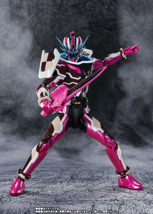 新品未開封品　S.H.Figuarts 仮面ライダースラッシュ