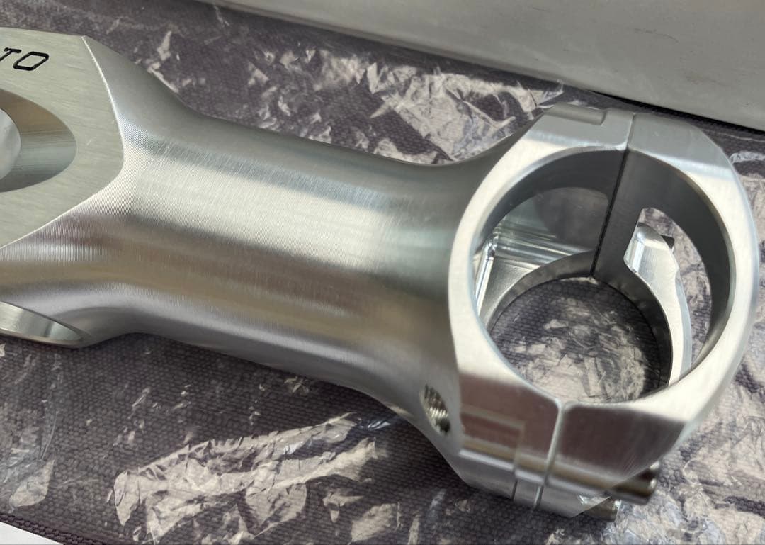 中古美品　NITTO UI-25EX 90mm ニットー　日東　ステム