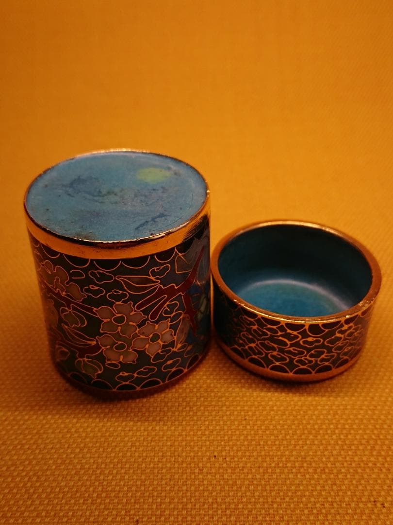 【美品】七宝　象嵌　小物入れ　香合　置物　インテリア　工芸品　美術品　A2973