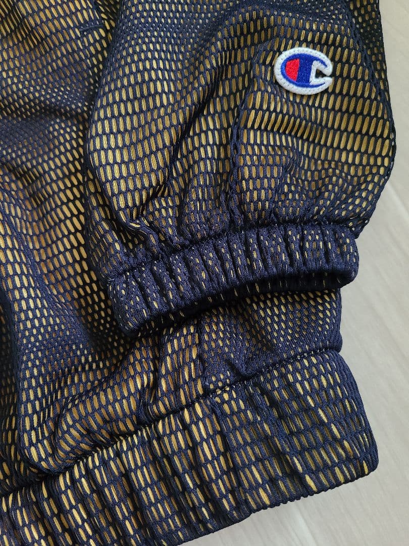 Championチャンピオンメッシュ　ジップアップブルゾン　新品タグ付きサイズＭ