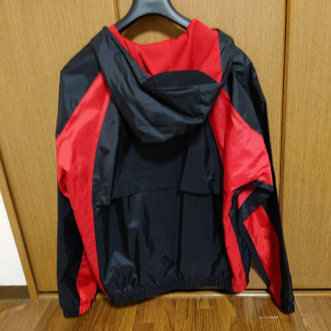 ジョーダン ナイロンジャケット ナイキ bred
