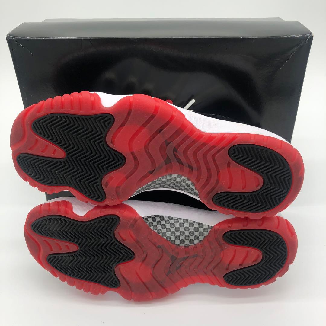 美品NIKE AIR JORDAN 11 Low ホワイト/ブラック/レッド