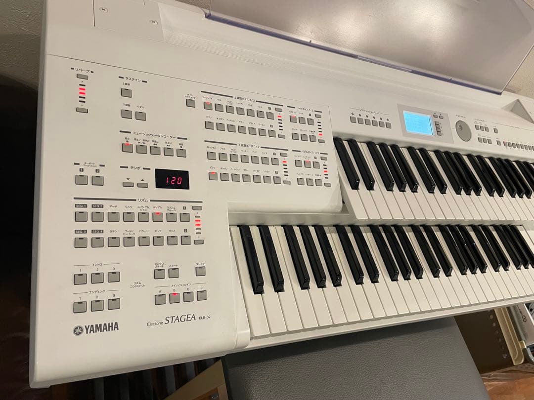引き取り限定、補助ペダル＋エクスプレッション付き特価！STAGEA ELB-02