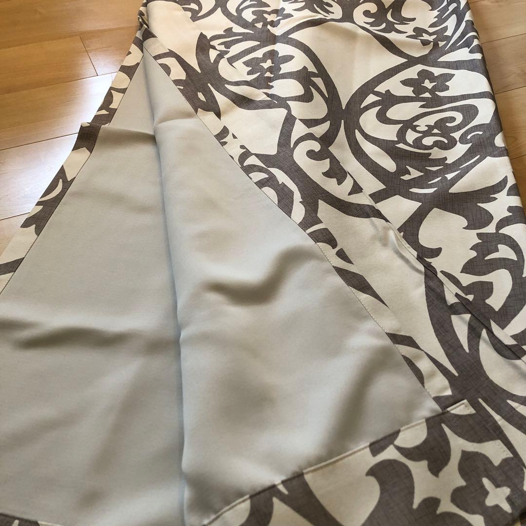 オーダーカーテン　厚手遮光　２倍ヒダ　３つ山