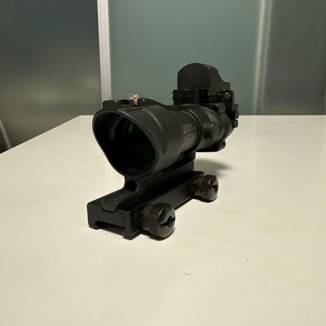 Trijicon ACOG 照準器　光学サイト　サバゲー