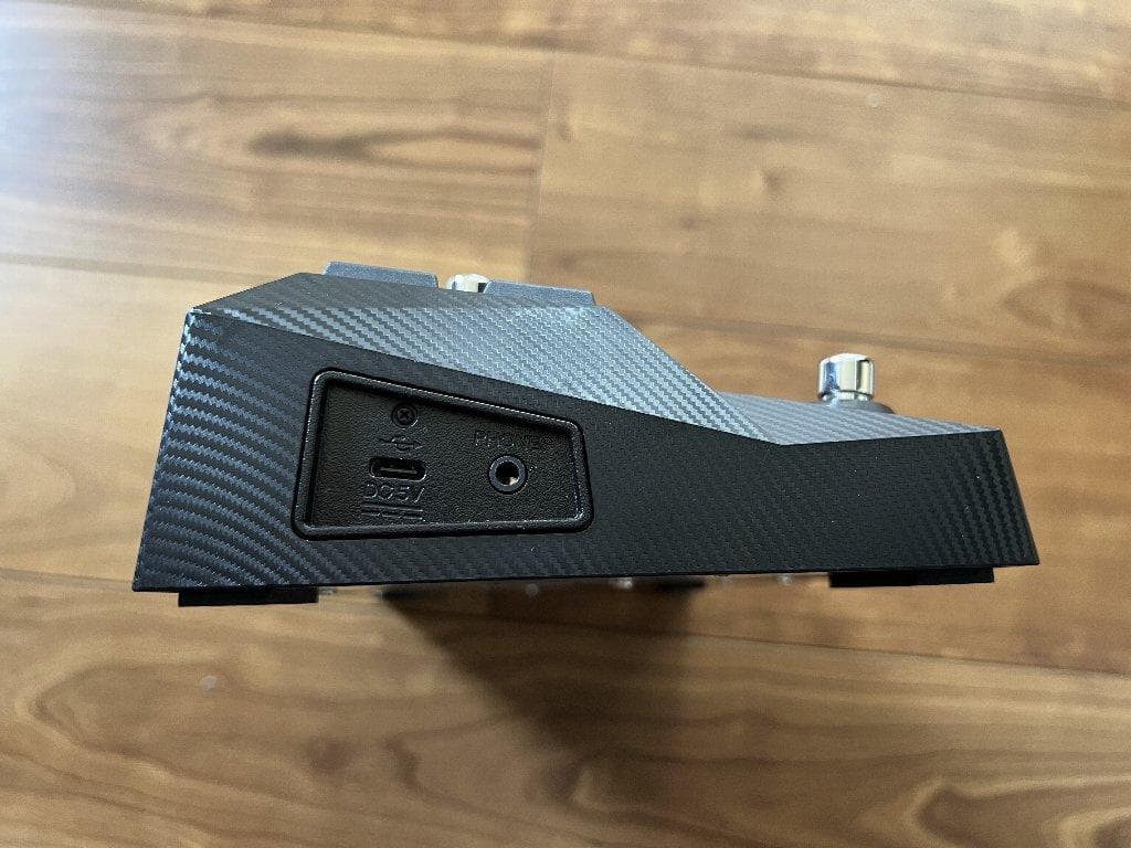 送料無料　新品同様　ZOOM ズーム G2X FOUR
