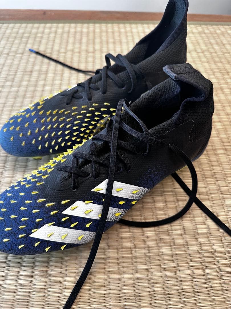 adidas Predator サッカーシューズ 黒/青/黄27.5センチ