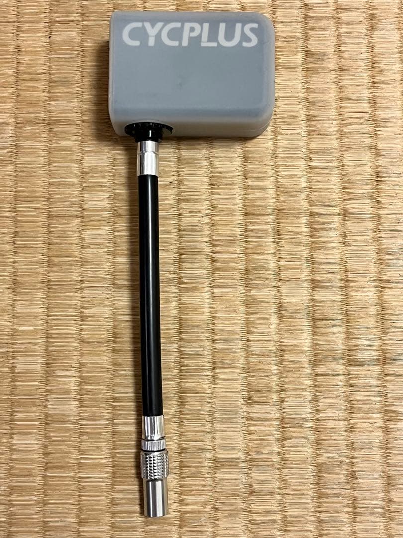 CYCPLUS ポータブル空気入れ ホース付き