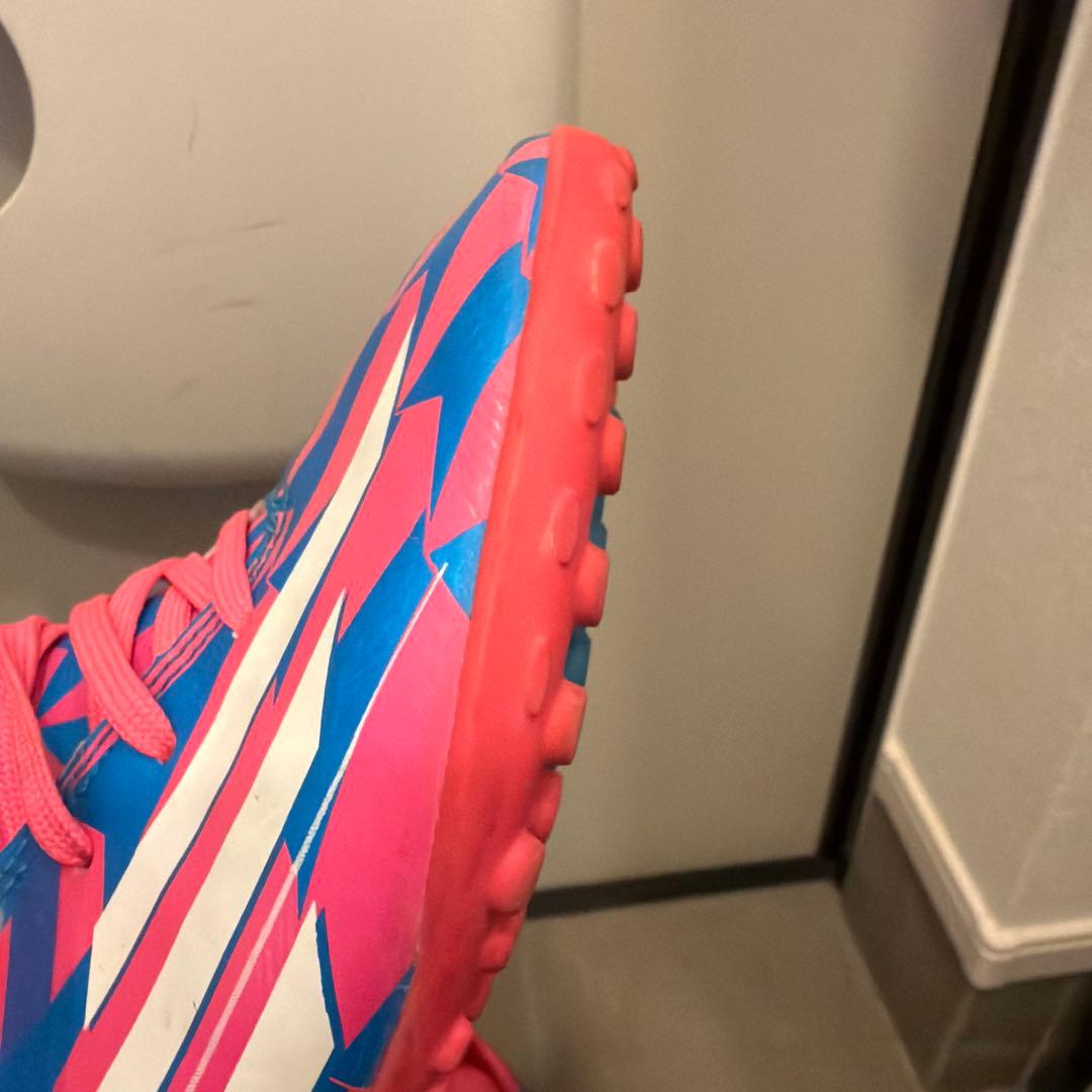 adidas 幾何学模様 トレーニングスパイクf10 25.5