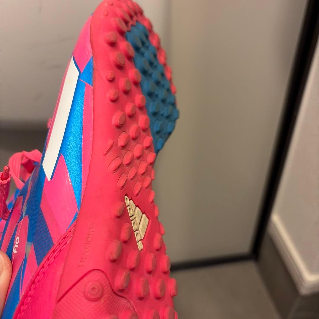 adidas 幾何学模様 トレーニングスパイクf10 25.5