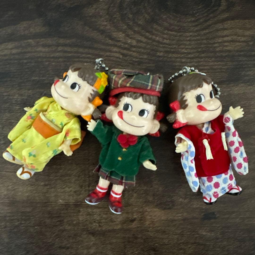 【まとめ売り】ペコちゃん&ドッグお座り首振り人形(着物編)など