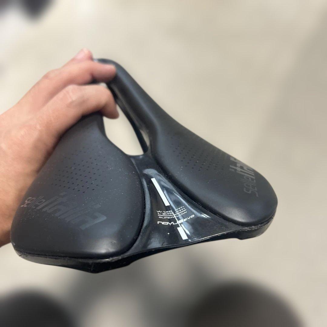Selle Italia セライタリア NOVUS BOOST サドル