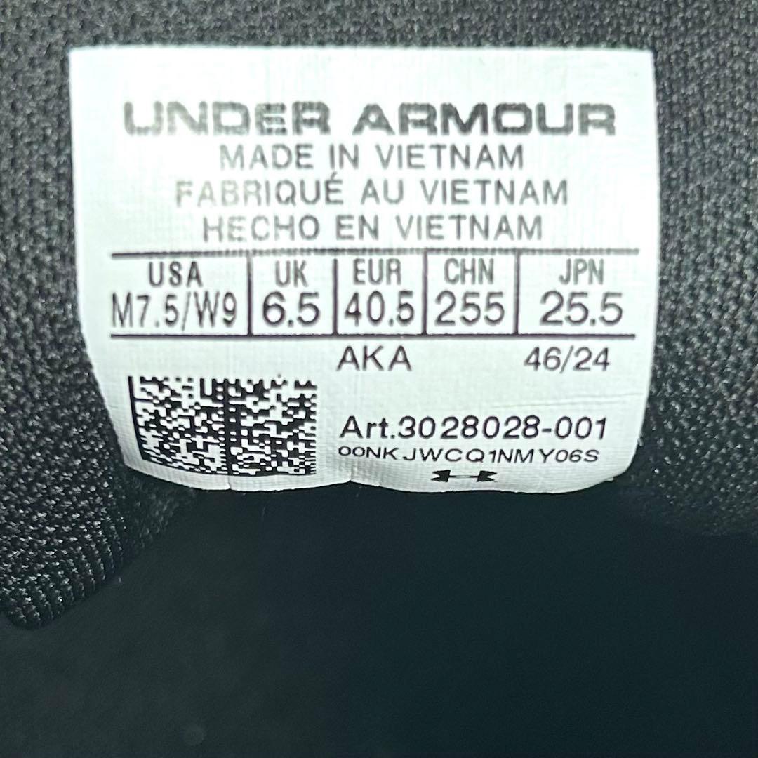 【美品】 アンダーアーマー UAレイン リフター　黒 25.5