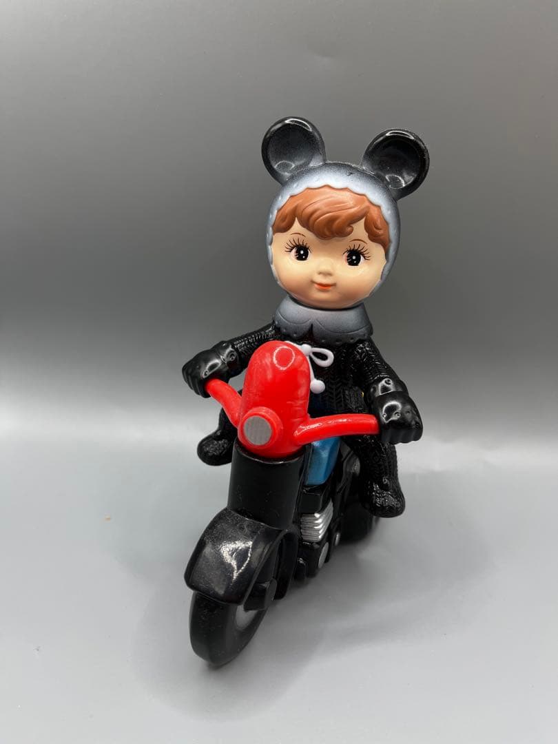 爆走チャーミーちゃん　ブラック　ソフビ