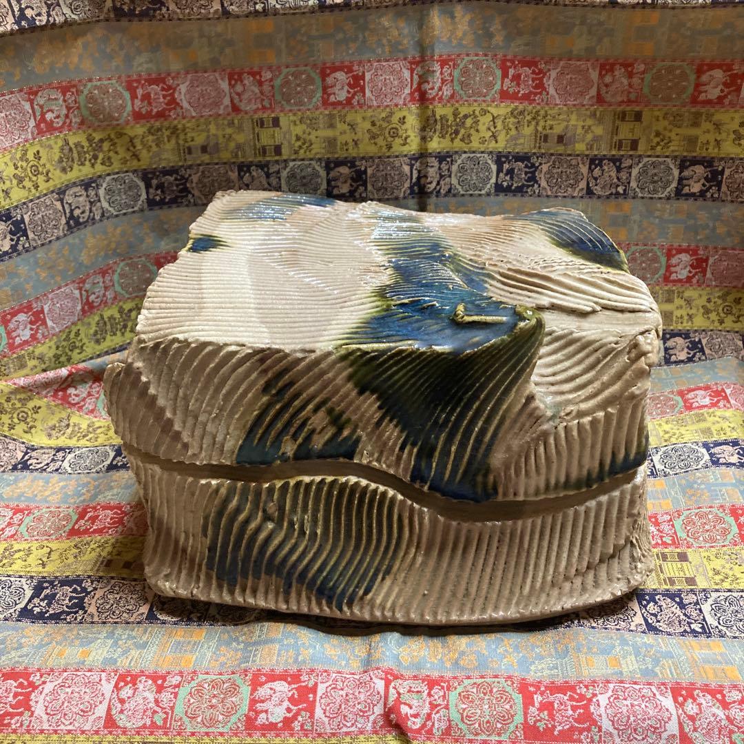 織部　陶箱　作家不詳　21×18×￼高18cm 4.4Kg