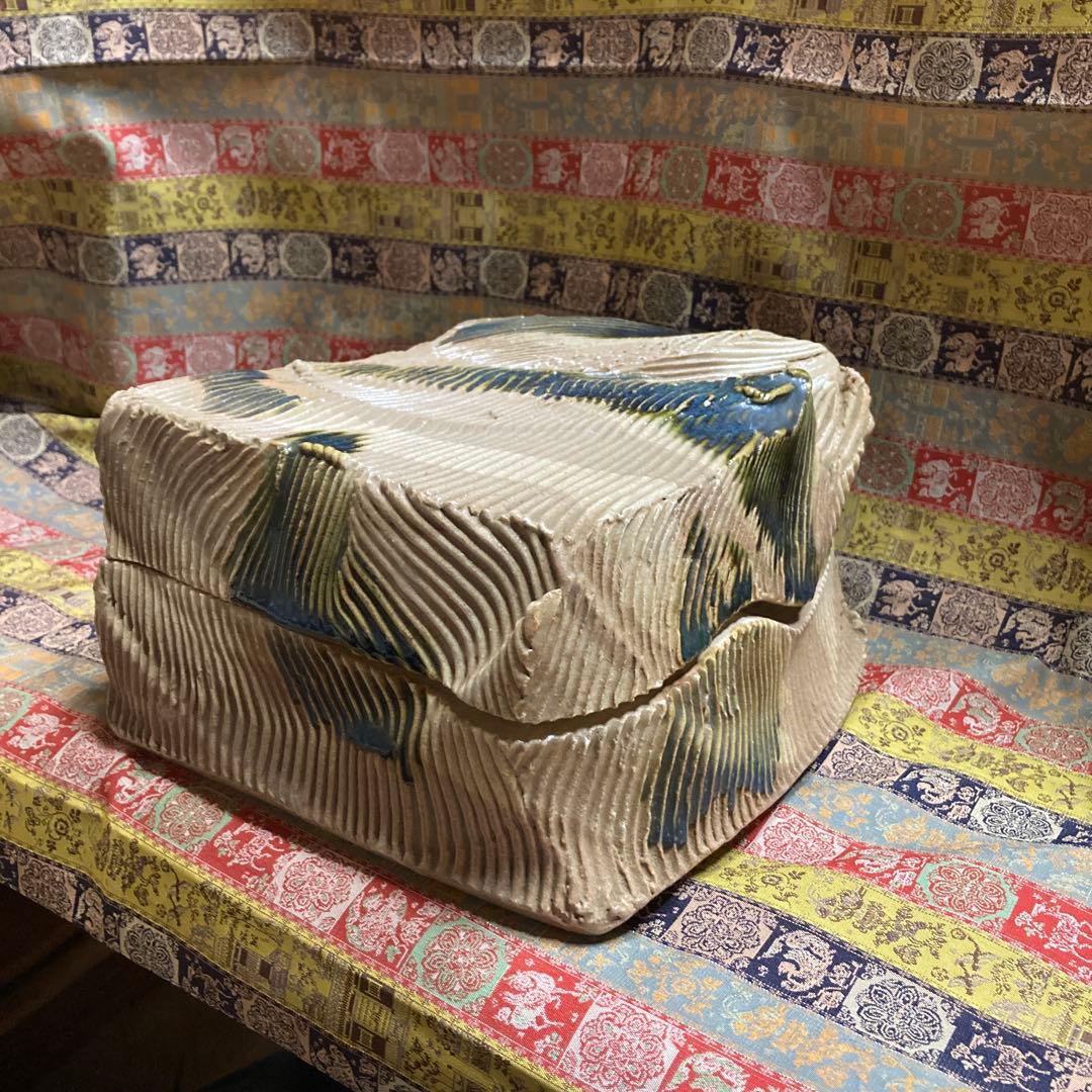 織部　陶箱　作家不詳　21×18×￼高18cm 4.4Kg