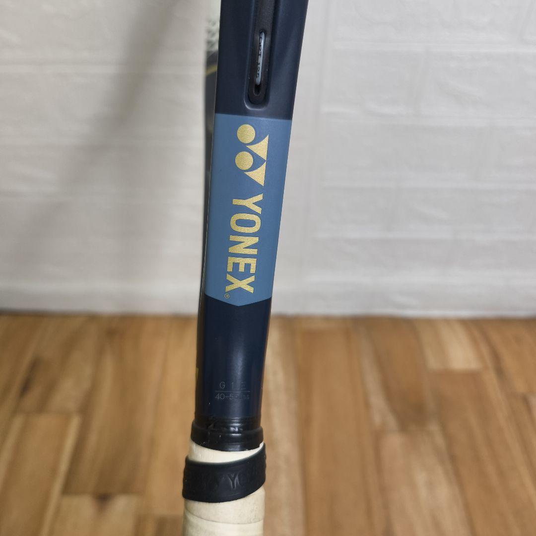 美品 ヨネックス　YONEX ASTREL 105 テニスラケット　G1E