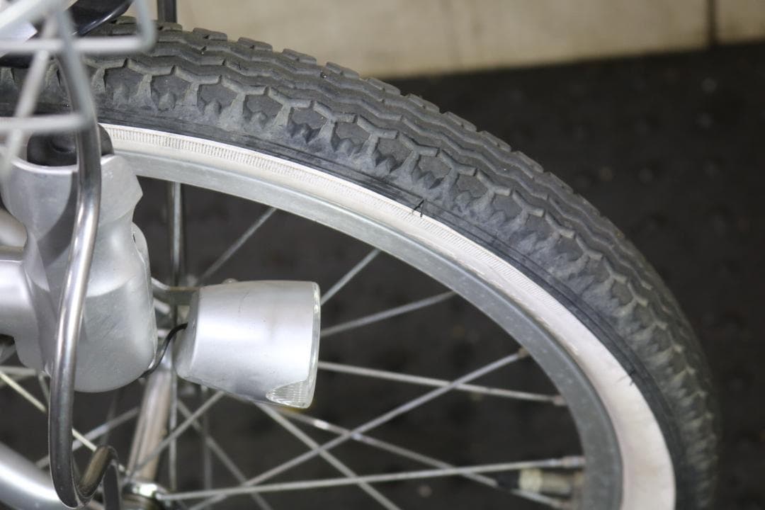ブリヂストン ワゴン NBW10 16-18インチ シングルLED SILVER