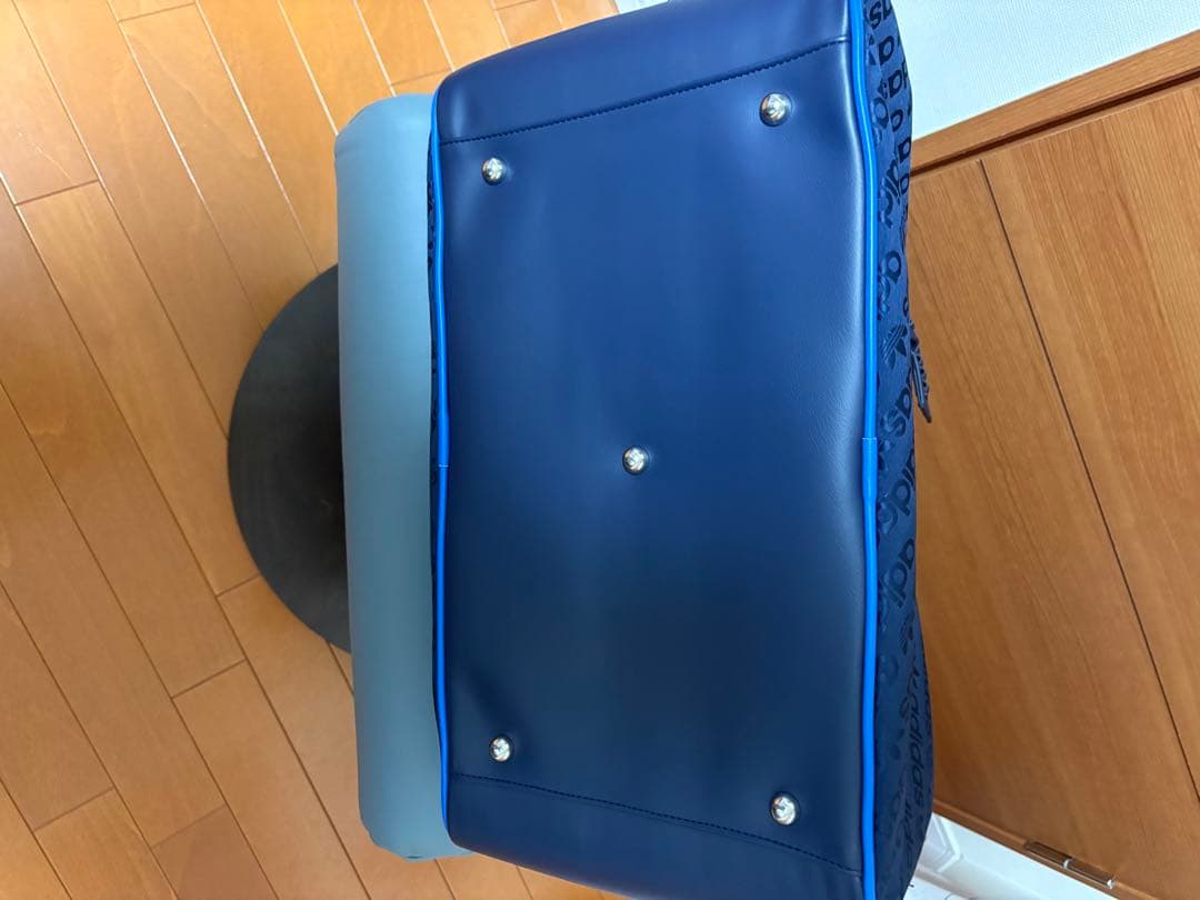 新品 アディダス モノグラム ボストンバッグ JD6638 ネイビー
