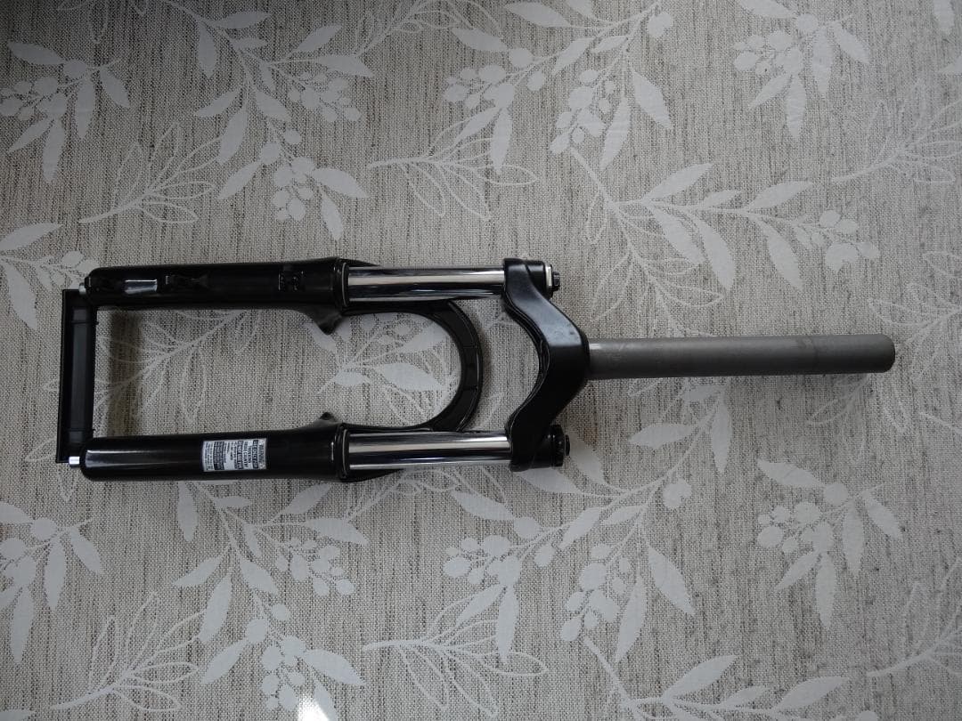 ・BesV　PS1　20インチ　フロントフォーク　（新品、取り外し品）