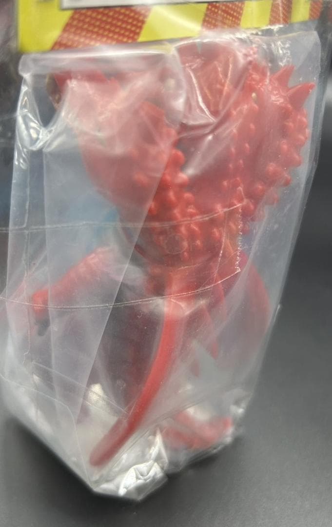 【新品】スペクトルマン 三つ首竜 紅竜（コウリュウ）カラーVer ミドルサイズ