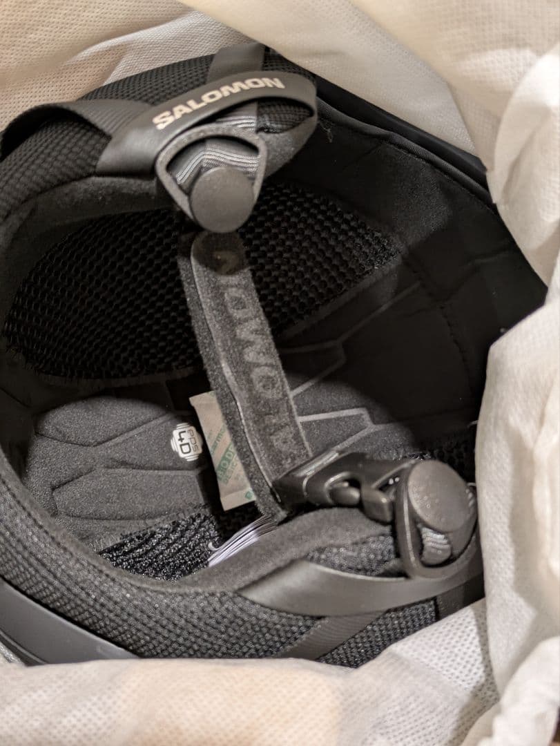 SALOMON XL スケートボードヘルメット、自転車、バイク兼用可能