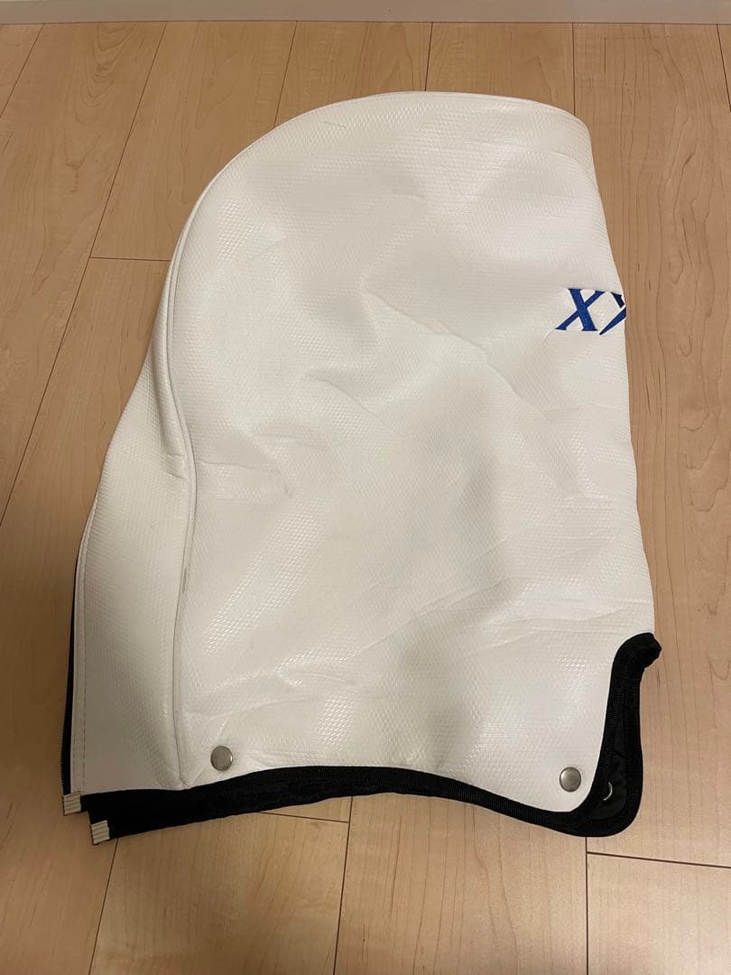 XXIO キャディバッグ ホワイト・ネイビー