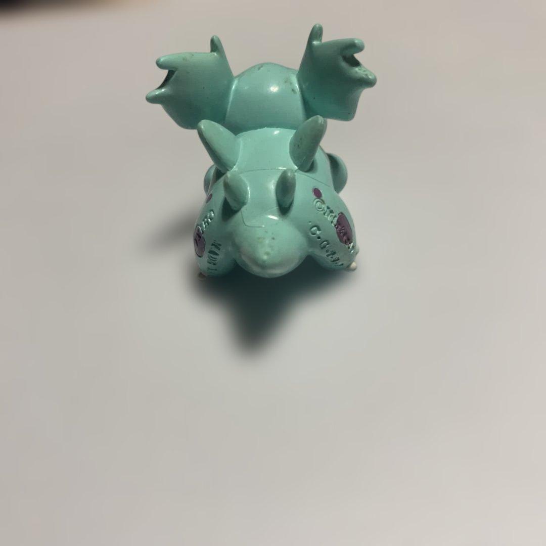 ポケモン　モンコレ　ニドリーナ