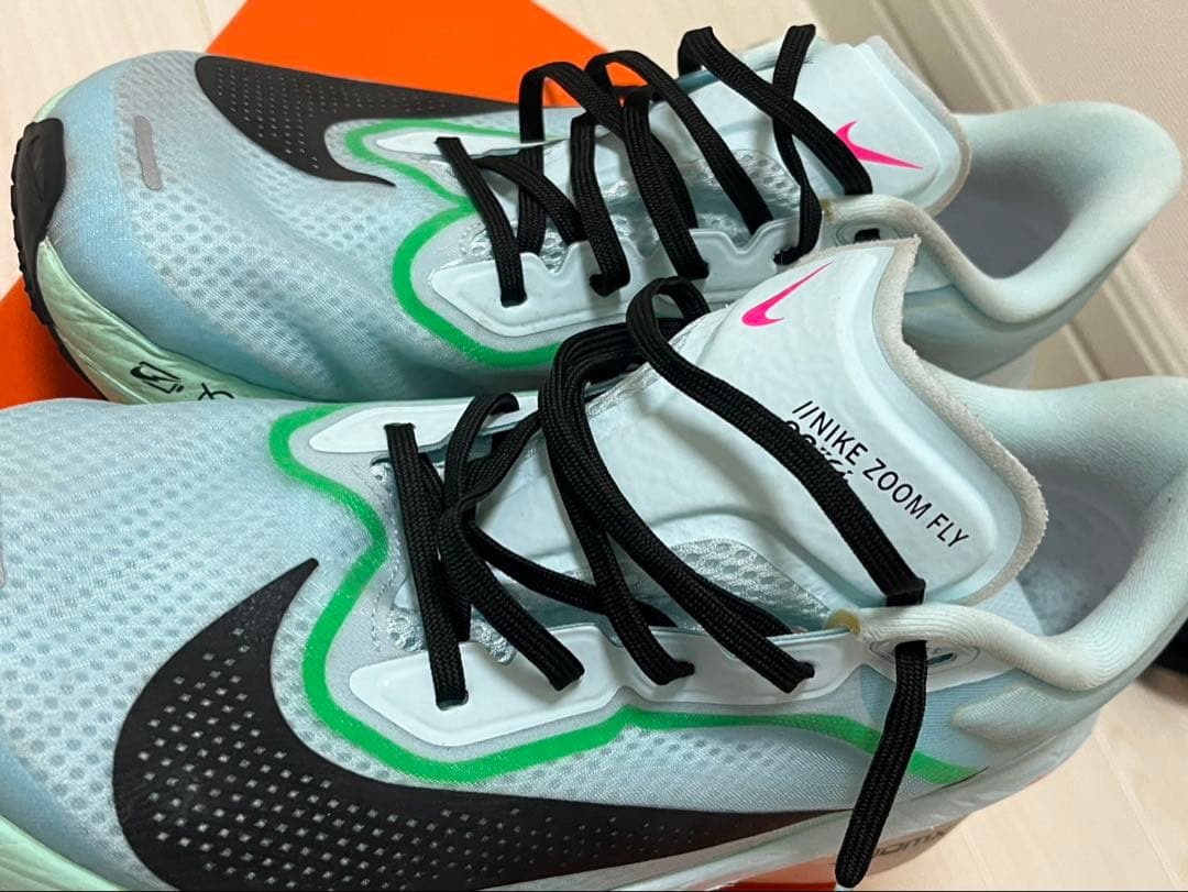 Nike Zoom Fly スパイクシューズ