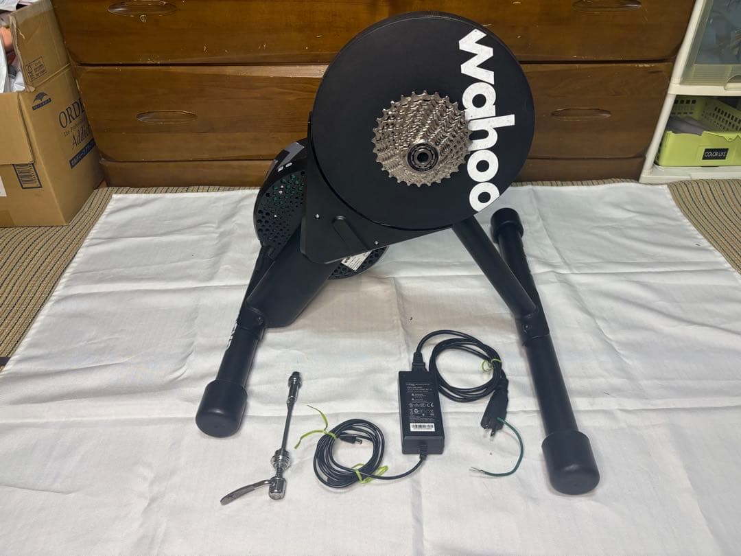 Wahoo KICKR CORE ローラー台　11速スプロケ付き