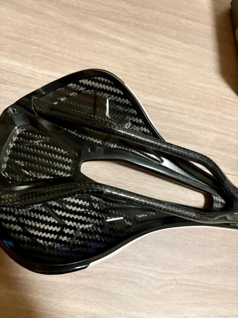 S-WORKS POWER カーボン サドル ホワイト