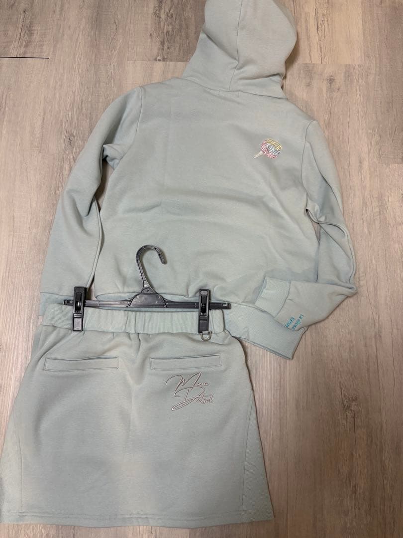 新品　Sモナデルソル　ゴルフ　裏起毛スウェットセットアップ¥17,380 水色
