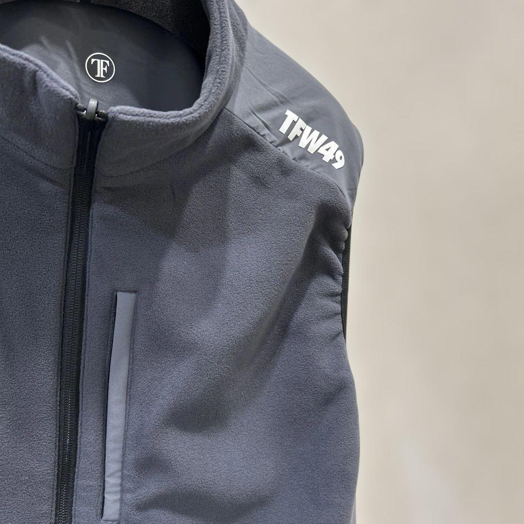 新品❤️TFW49❤️グレーリバーシブルベスト