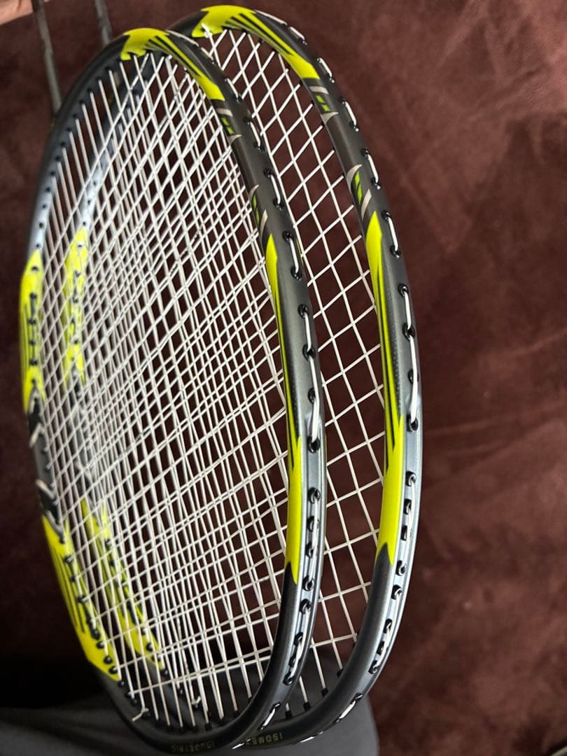 Yonex バドミントンラケット アークセイバー7pro 新中古2本セット