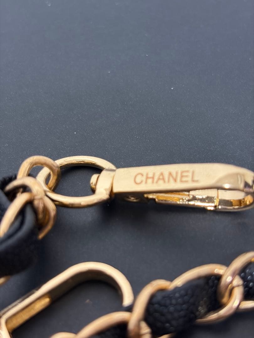 CHANEL ショルダーバッグ ハンドバッグ　キルティングブラック　ノベルティー