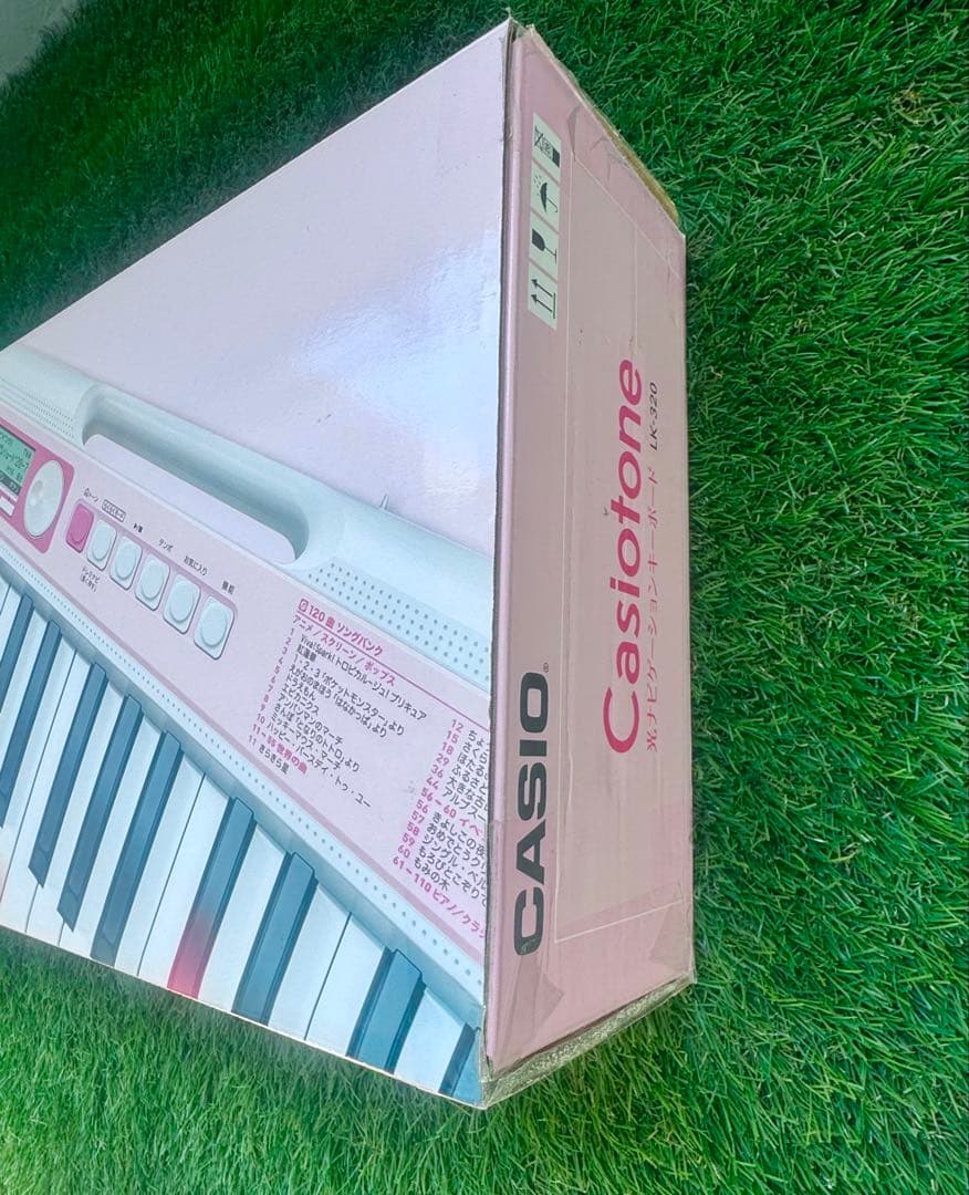 CASIO LK-320 光ナビゲーションキーボード 譜面台、マイク付き