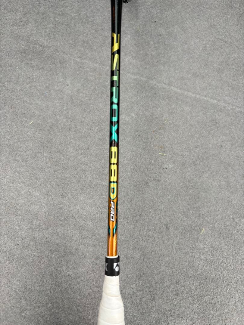 YONEX ASTROX 88D PRO バドミントンラケット