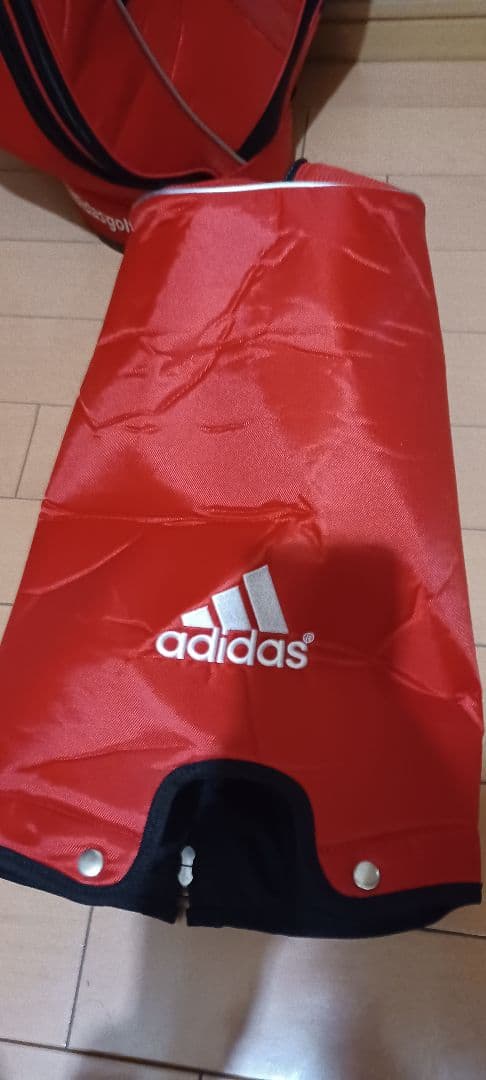 adidas レッド キャディバッグ