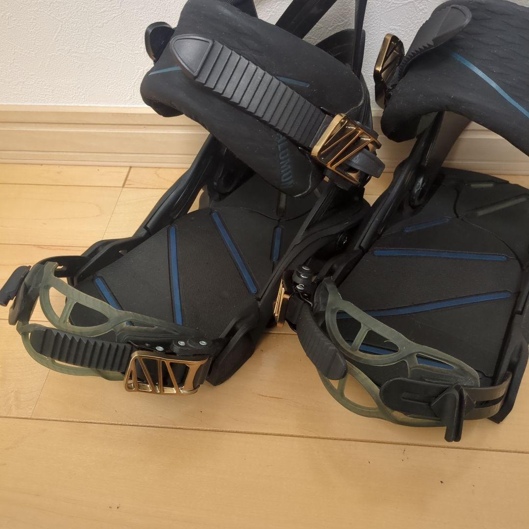 SALOMON HOLOGRAM SHADOW 16-17 Sサイズ