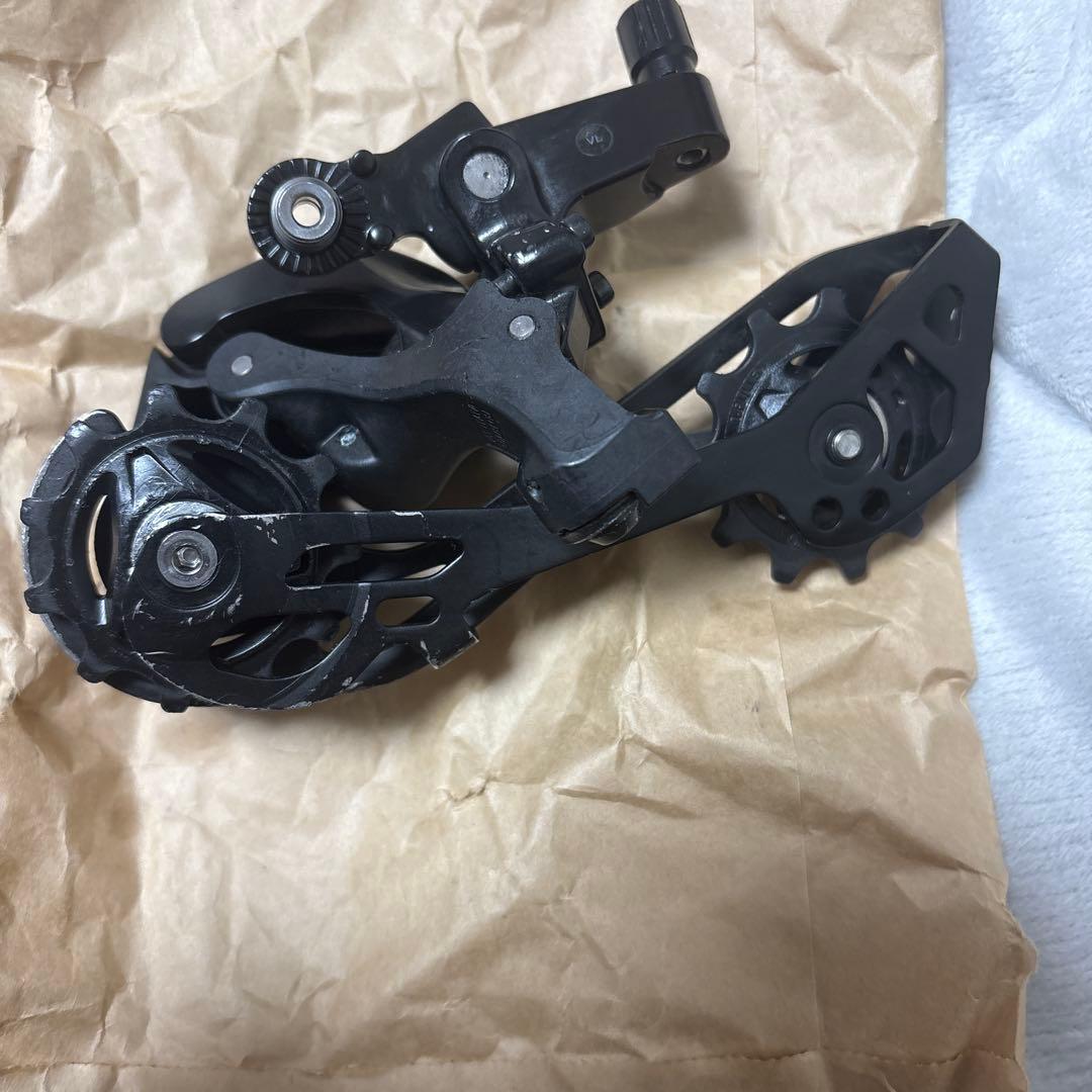 SHIMANO 105 2×12速 ディスク コンポーネントセット