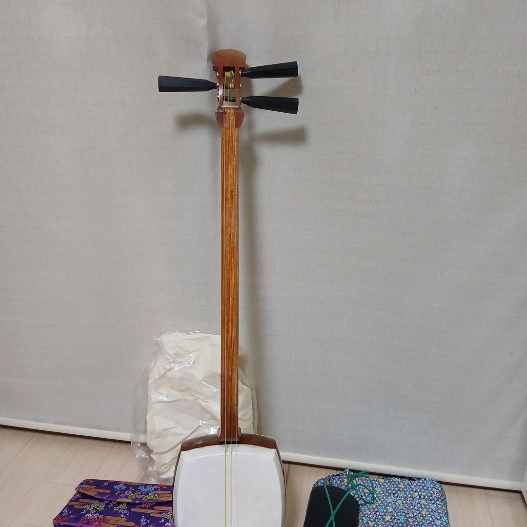 n*i様 津軽三味線本体と付属品一式