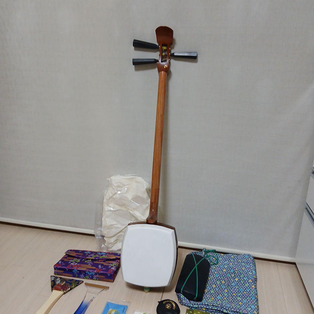 n*i様 津軽三味線本体と付属品一式
