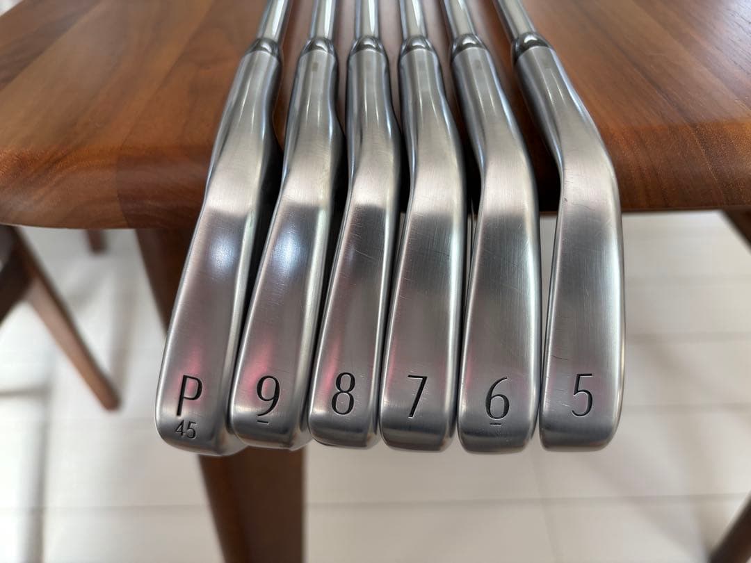 タイトリスト　T100 (2025)　5-PW プロジェクトX RED6.0 S