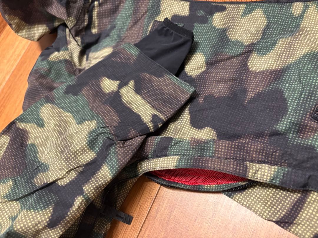 ガッシュ　Gush スノーボード　スキー　ウィンタースポーツ　上下ウェアセット